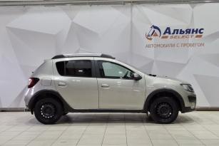 RENAULT SANDERO