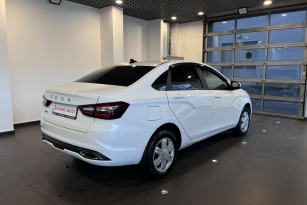 LADA VESTA
