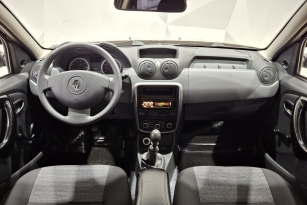 RENAULT DUSTER