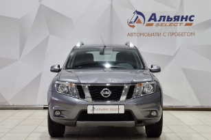 NISSAN TERRANO