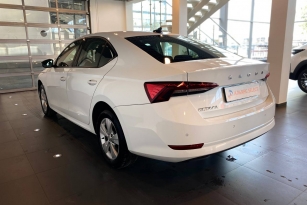 SKODA OKTAVIA