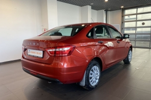 LADA VESTA