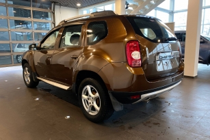 RENAULT DUSTER