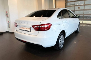LADA VESTA