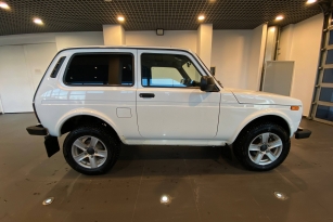 LADA 2121 (4X4)