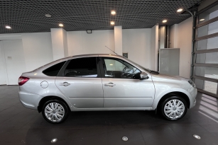 LADA GRANTA