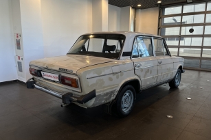 LADA 2106