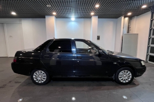 LADA 2110
