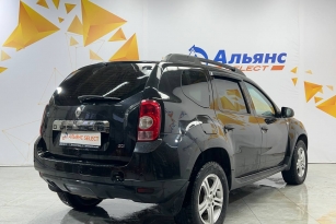 RENAULT DUSTER