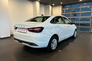 LADA VESTA