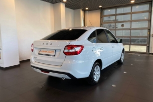 LADA GRANTA