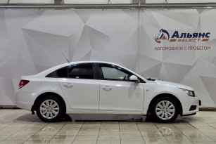 CHEVROLET CRUZE