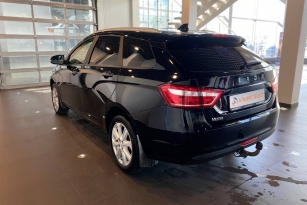LADA VESTA