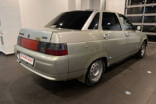 LADA 2110