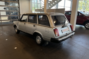 LADA 2104