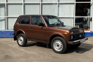 LADA 2121