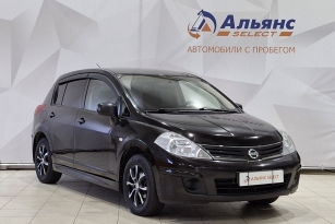 NISSAN TIIDA
