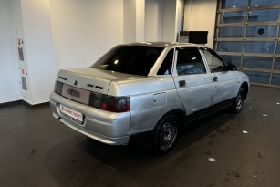 LADA 2110