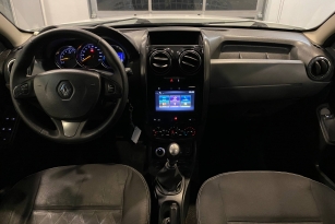 RENAULT DUSTER