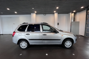 LADA KALINA