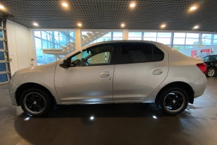 RENAULT LOGAN