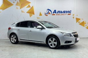 CHEVROLET CRUZE