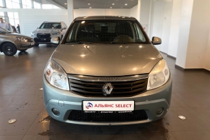 RENAULT SANDERO