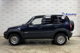 CHEVROLET NIVA