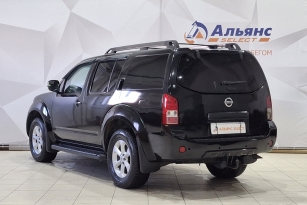 NISSAN PATHFINDER
