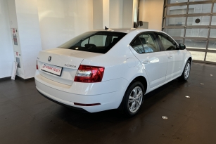 SKODA OKTAVIA
