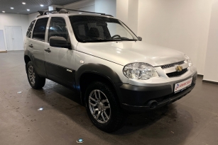 CHEVROLET NIVA