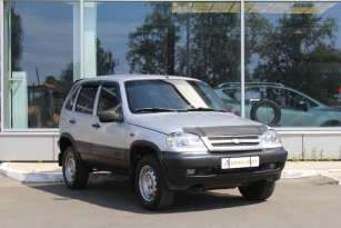 CHEVROLET NIVA