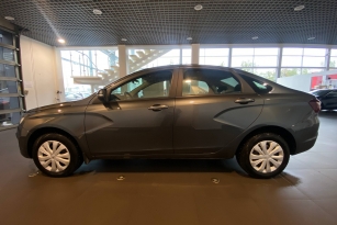 LADA VESTA