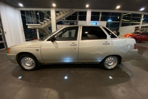 LADA 2110