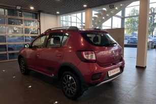 RENAULT SANDERO