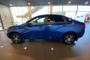 LADA VESTA