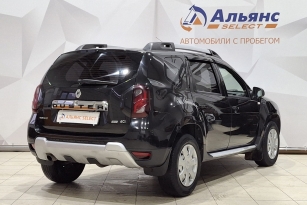 RENAULT DUSTER