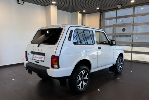LADA 2121 (4X4)