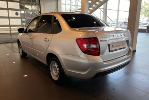 LADA GRANTA