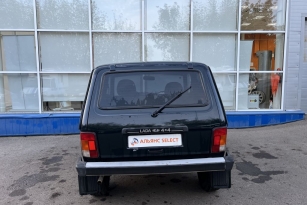 LADA 2121