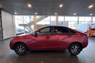 LADA VESTA