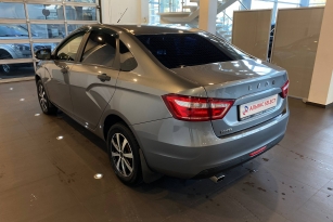 LADA VESTA