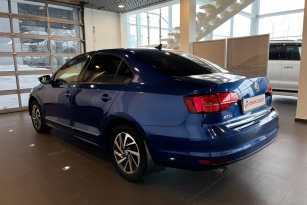 VOLKSWAGEN JETTA