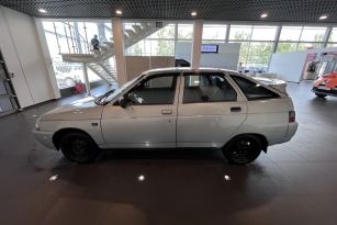 LADA 2112