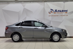 LADA VESTA