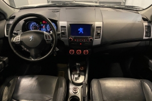 PEUGEOT 4007