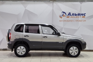 CHEVROLET NIVA