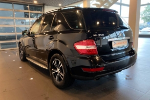 MERCEDES-BENZ ML350