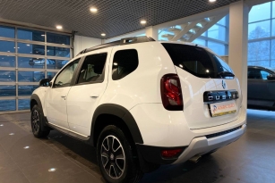 RENAULT DUSTER