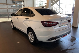LADA VESTA